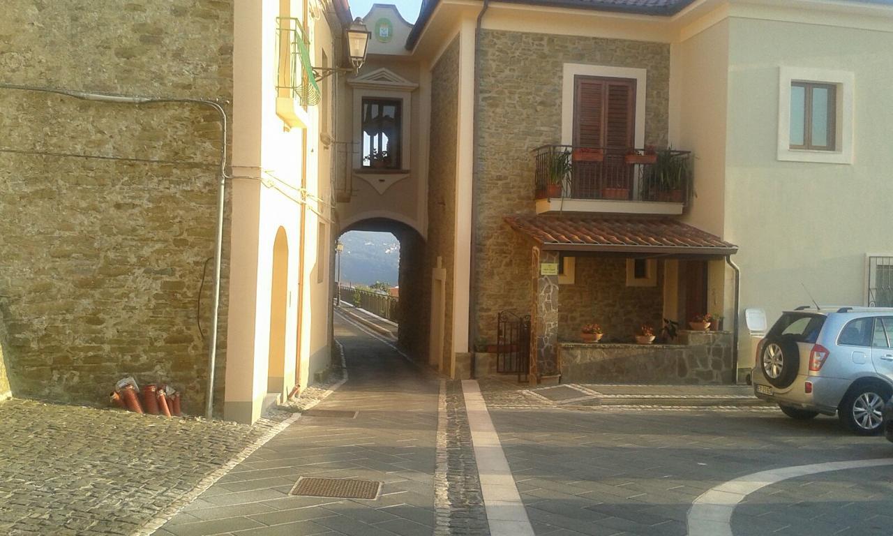 Pozzo Medievale Prignano Cilento 外观 照片