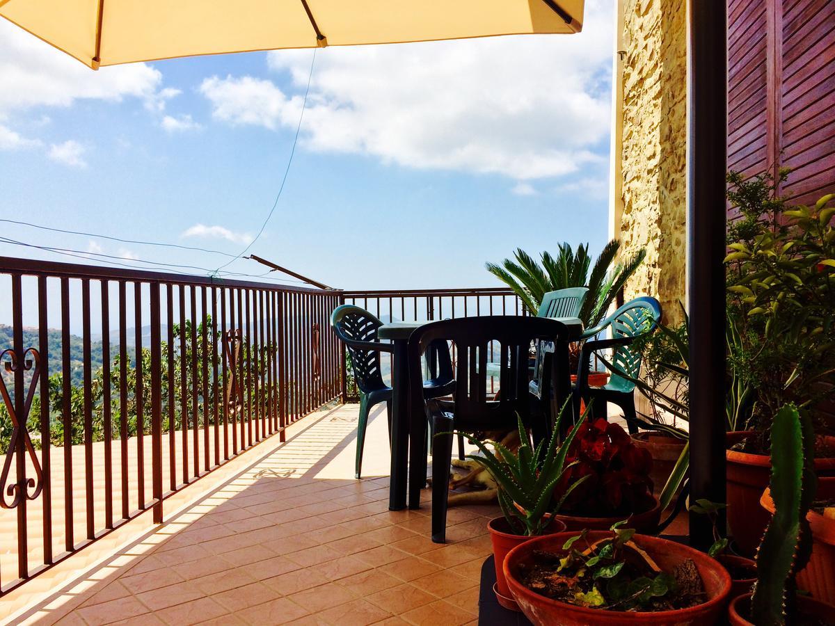 Pozzo Medievale Prignano Cilento 外观 照片