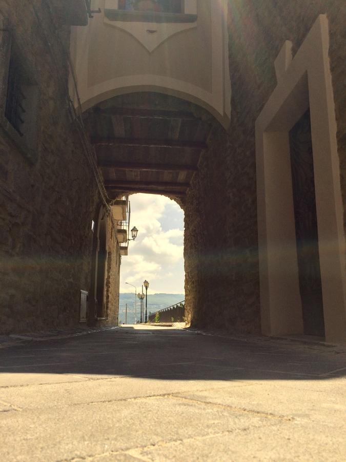 Pozzo Medievale Prignano Cilento 外观 照片