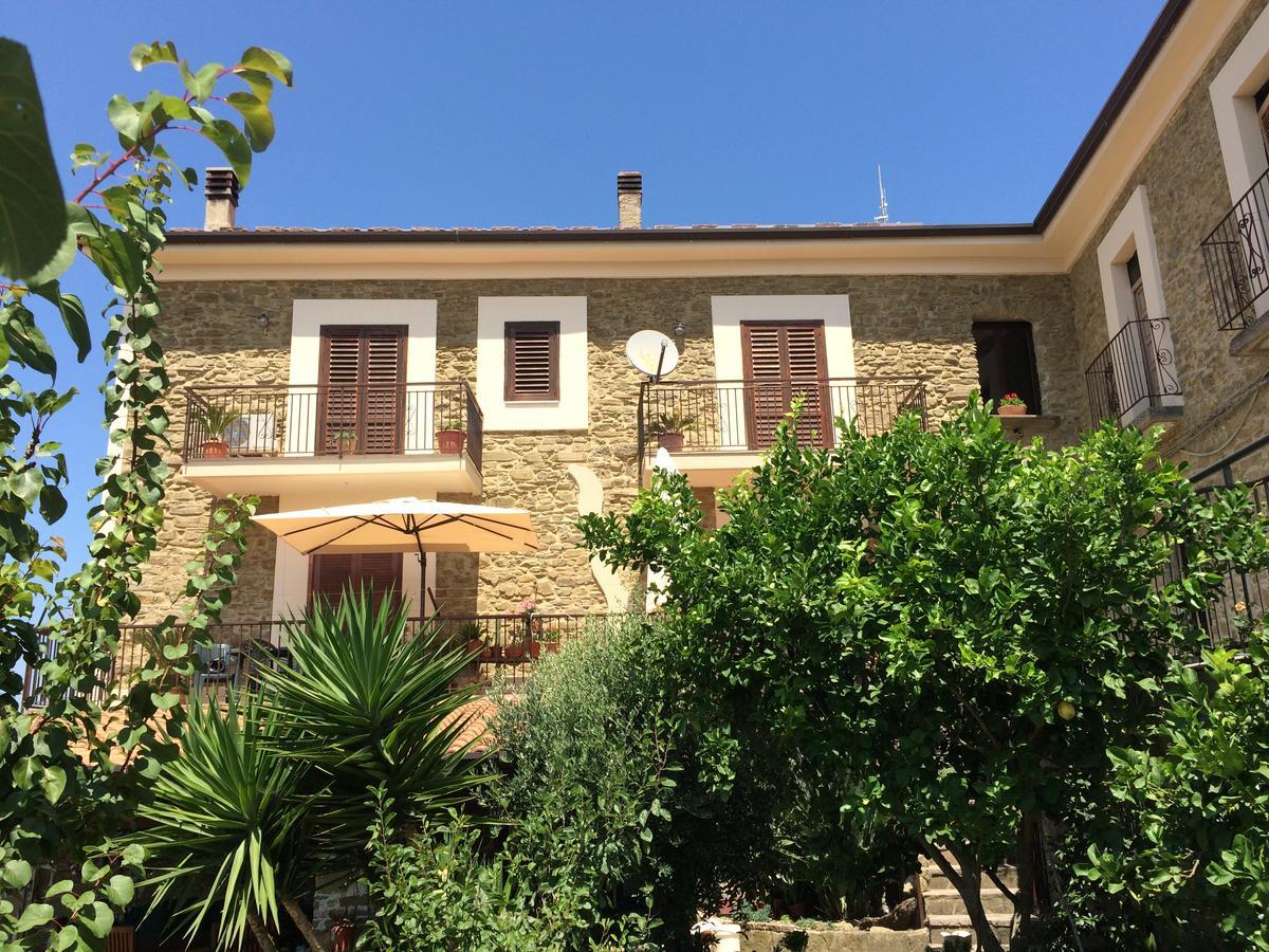 Pozzo Medievale Prignano Cilento 外观 照片
