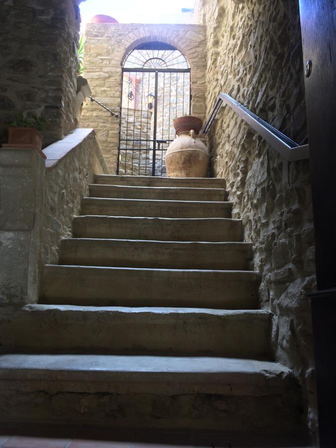 Pozzo Medievale Prignano Cilento 外观 照片