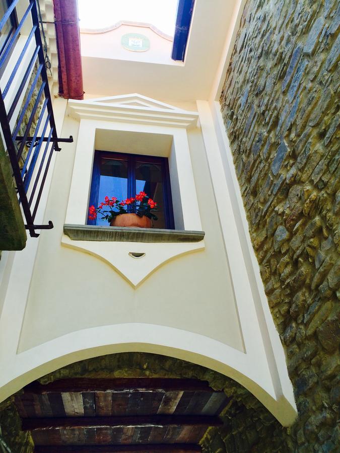 Pozzo Medievale Prignano Cilento 外观 照片
